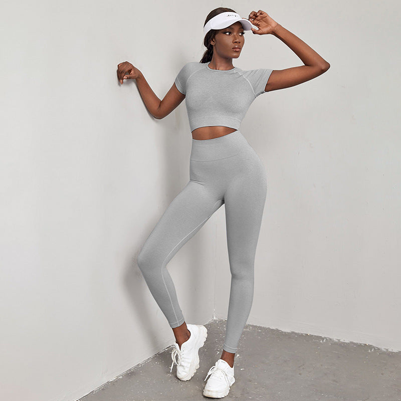 Popular European and American Hot-selling Seamless Sports Yoga Suit Women's Quick-drying Fitness Suit High Waist Hip Yoga Pants Suit